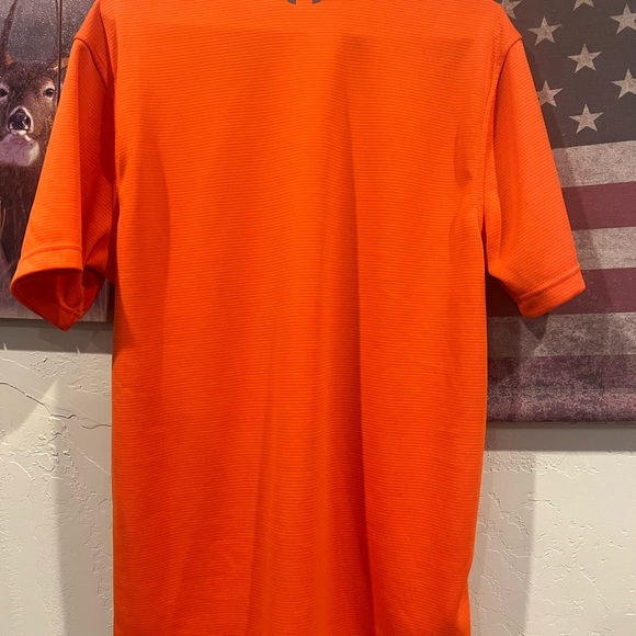 Men’s under armour medium polo golf shirt - Picture 3 of 3